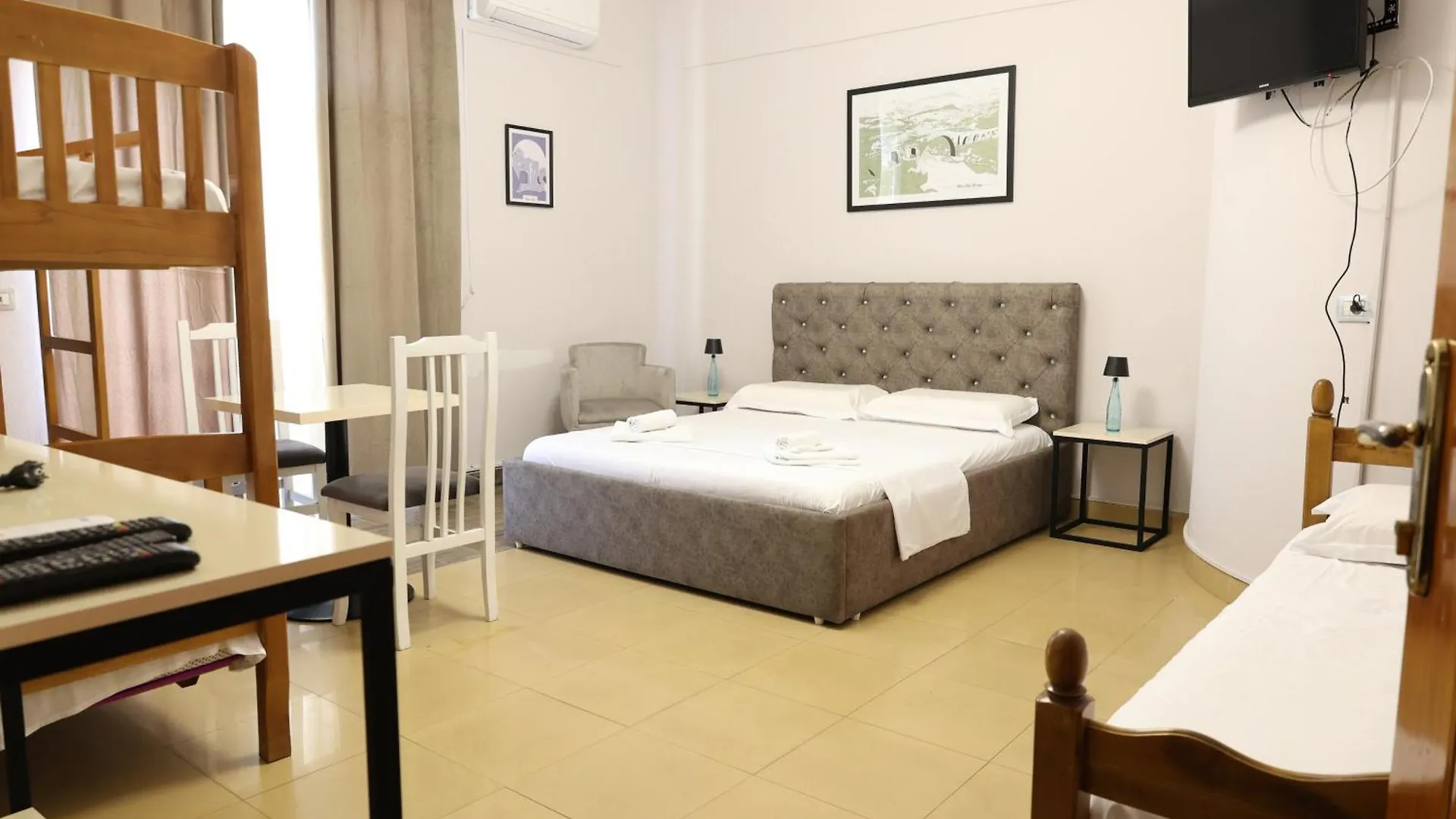 Central Hostel Shkodër